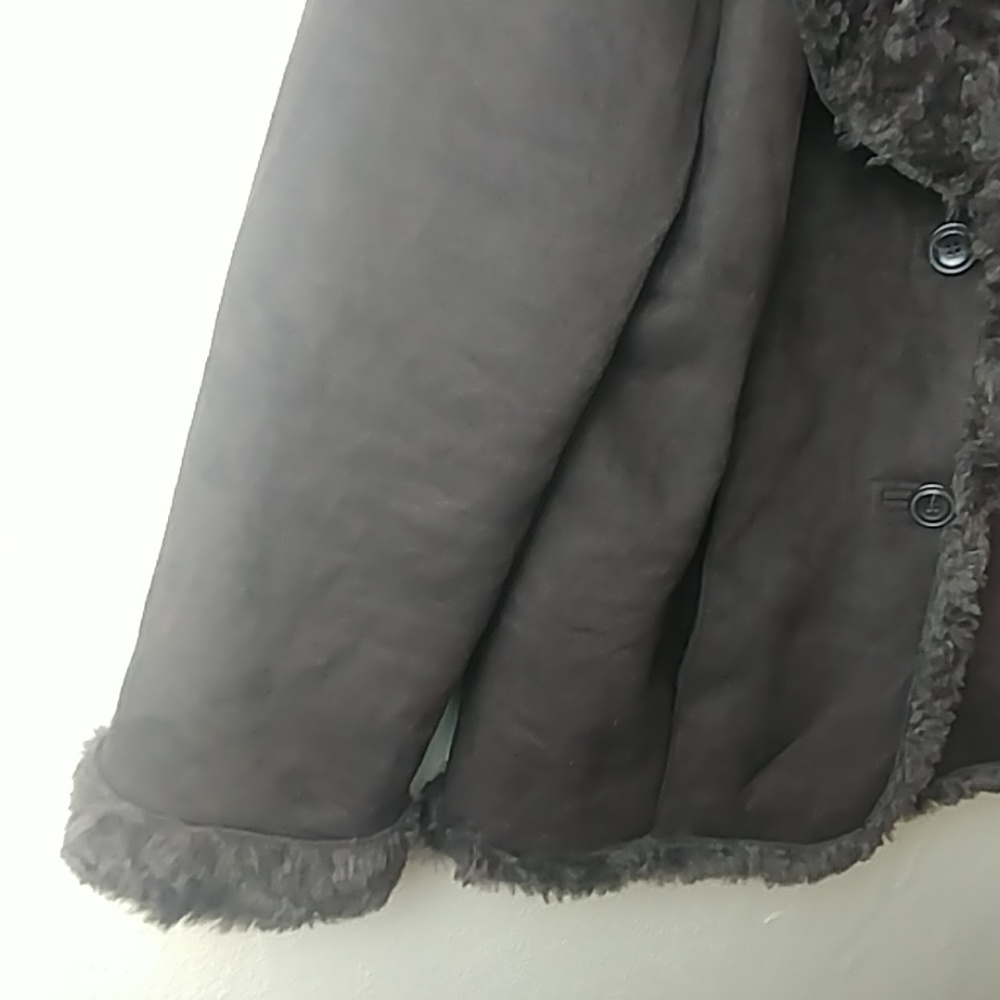 Coat - Picture 6 of 8